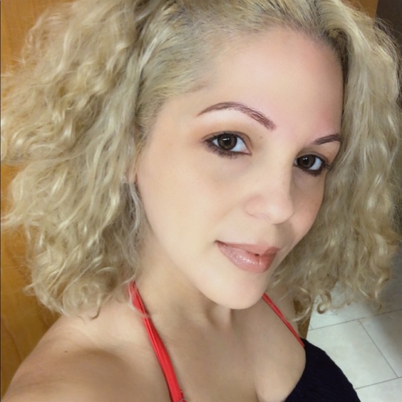 Meet your Posher, Mercy - Picture 1 of 1